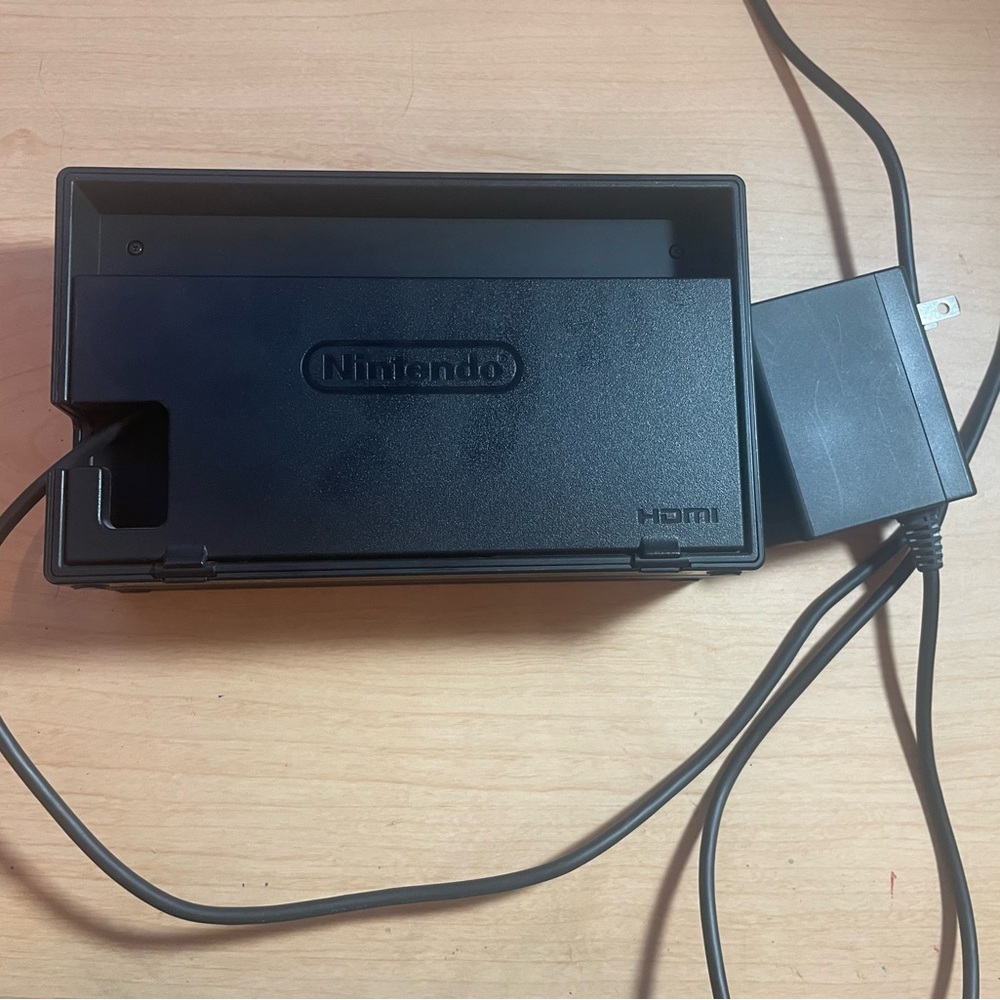 Nintendo Switch bundle - Picture 4 of 15